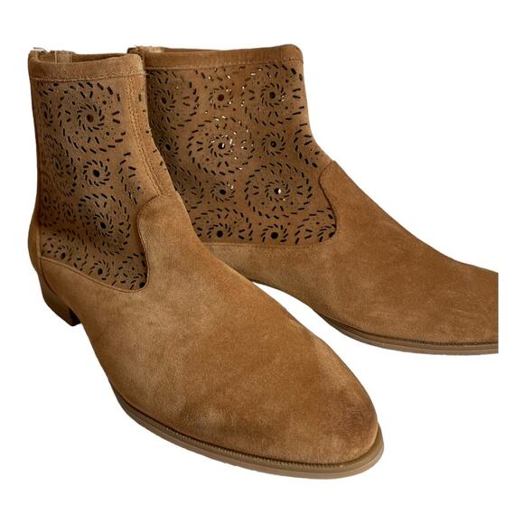 Jack Rogers Tan Suede Laser Cut Ankle Booties 8 - Picture 10 of 10
